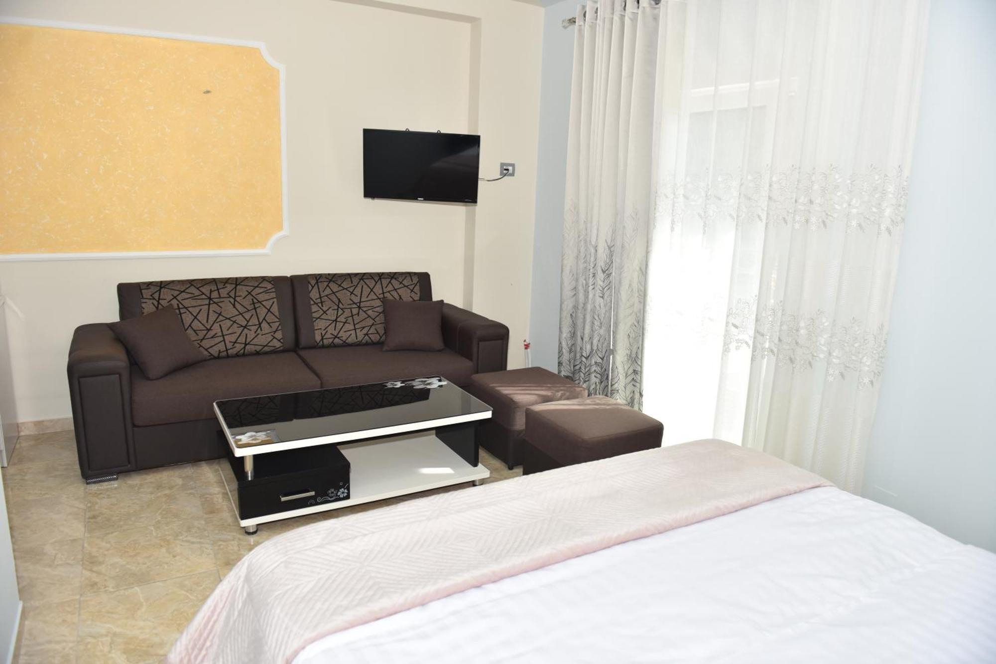 Hotel Termal Peshkopi Ngoại thất bức ảnh