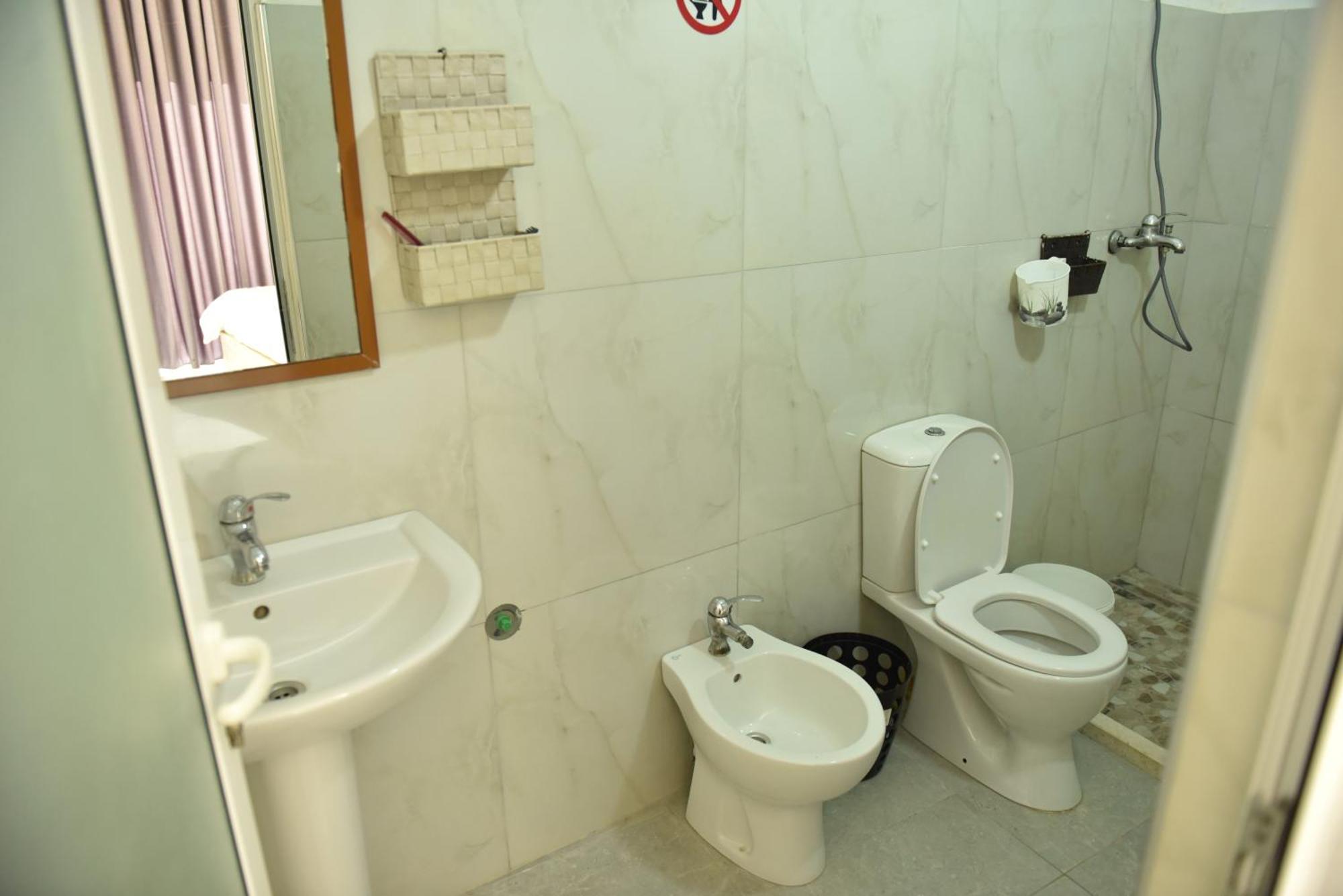 Hotel Termal Peshkopi Phòng bức ảnh